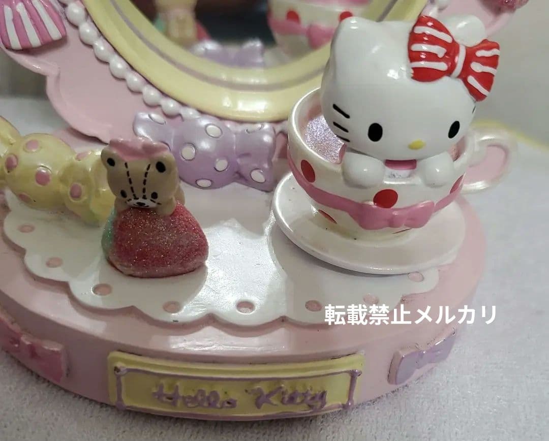 サンリオ　ハローキティ　タイニーチャム　ミニ卓上鏡