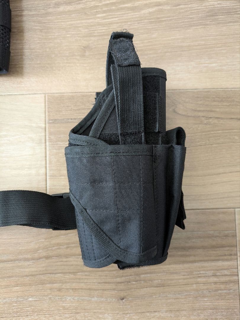 タクティカルベスト ブラック　その他