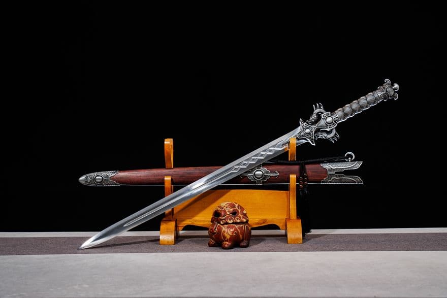 【ね竜戦剣】古兵器 刀装具 日本刀　模造刀 居合刀 武士道 鑑賞用 美術刀