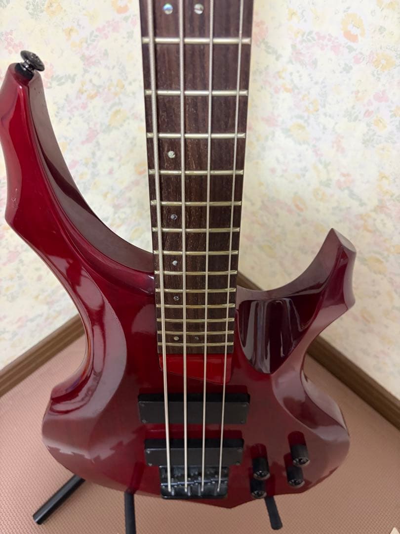 Grass Roots エレキベース レッド