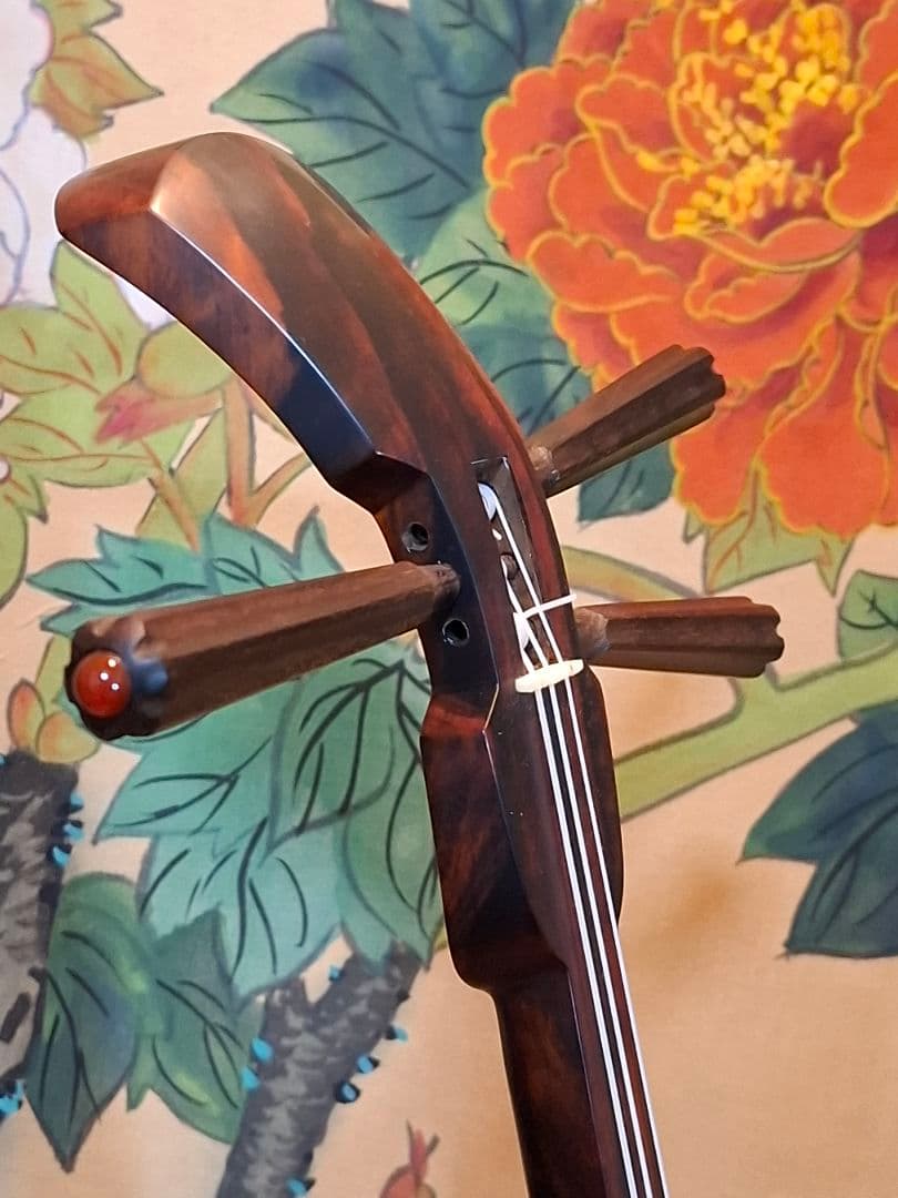 真壁型三線　八重山黒木四つ割り　ウジラミ 虎木入り　本皮1枚張り