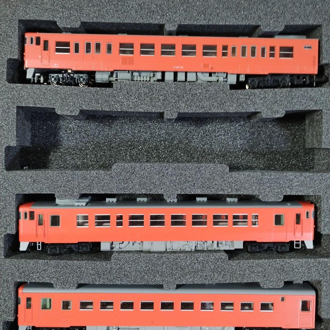 064 Nゲージ鉄道模型 4両編成 赤とクリーム