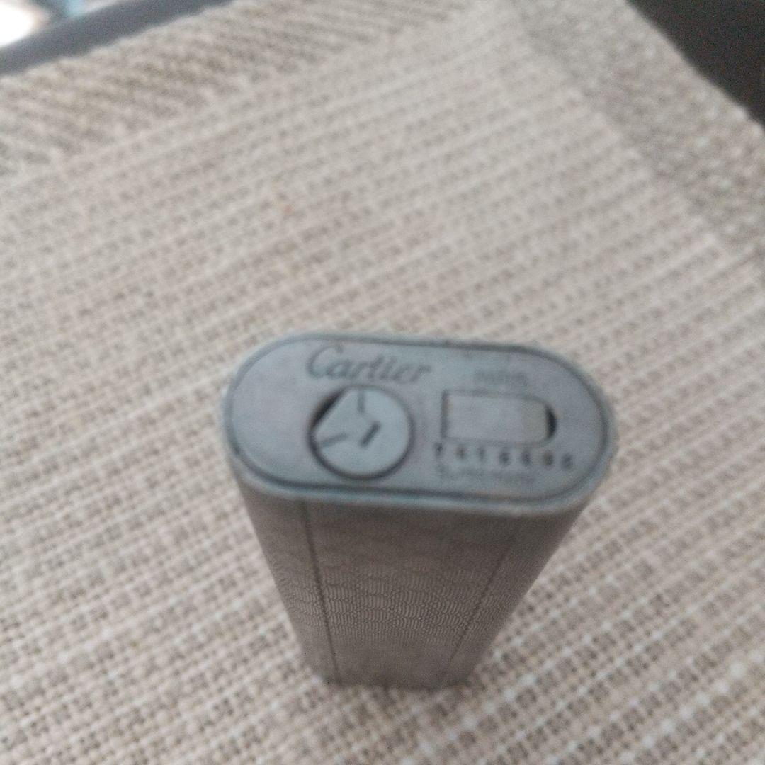 ヴィンテージカルティエライター シルバー色