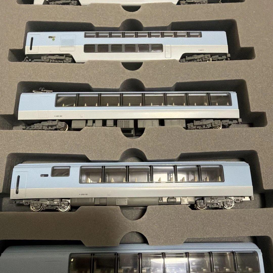 KATO 10-177 251系スーパービュー踊り子6両基本セット