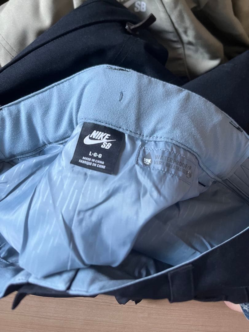 【新品】L nike sb boarding スノーボードウェア　パンツ