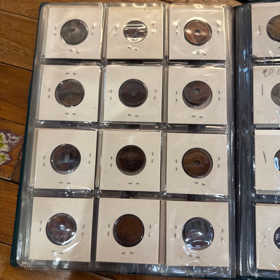 早い者勝ち　旧貨幣　アルバムセット 3冊　97個　古銭　コレクション