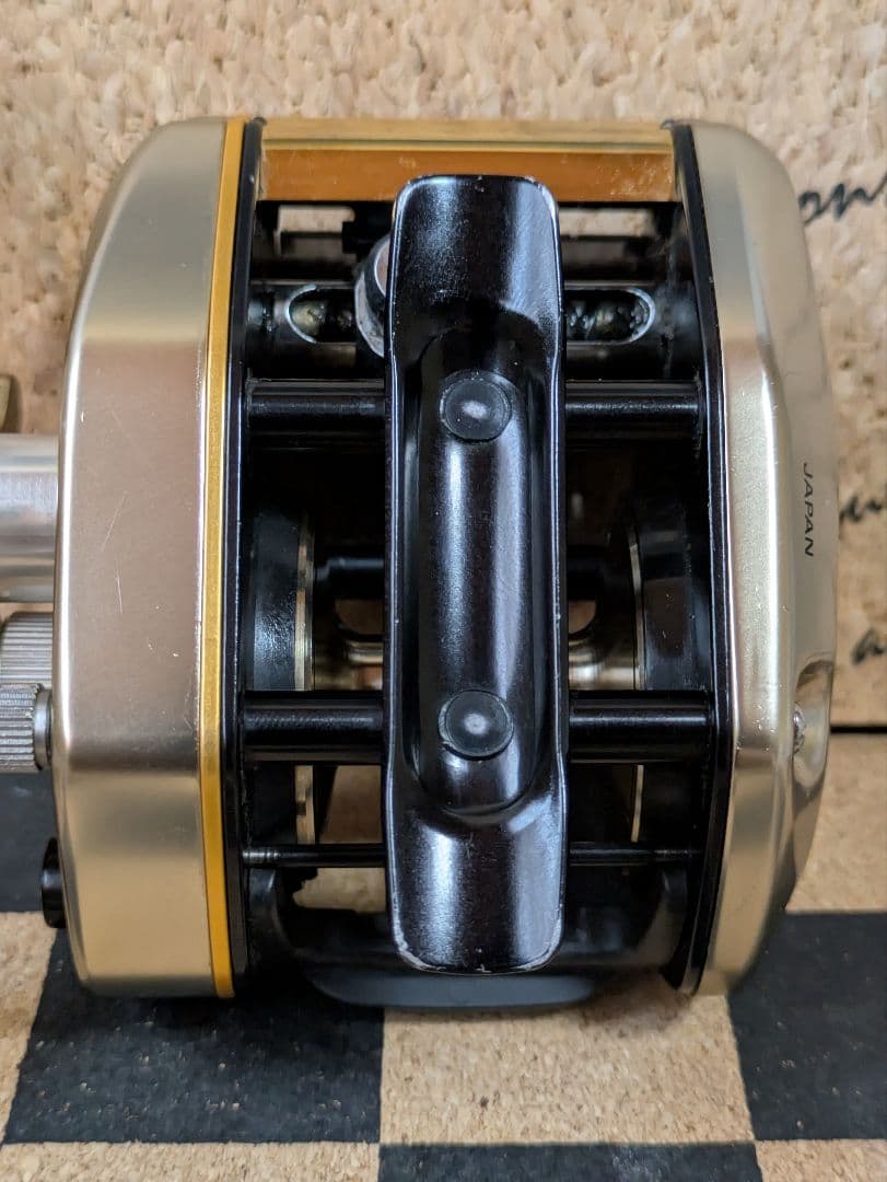 リール 957.Daiwa PHANTOM Tournament SS-15