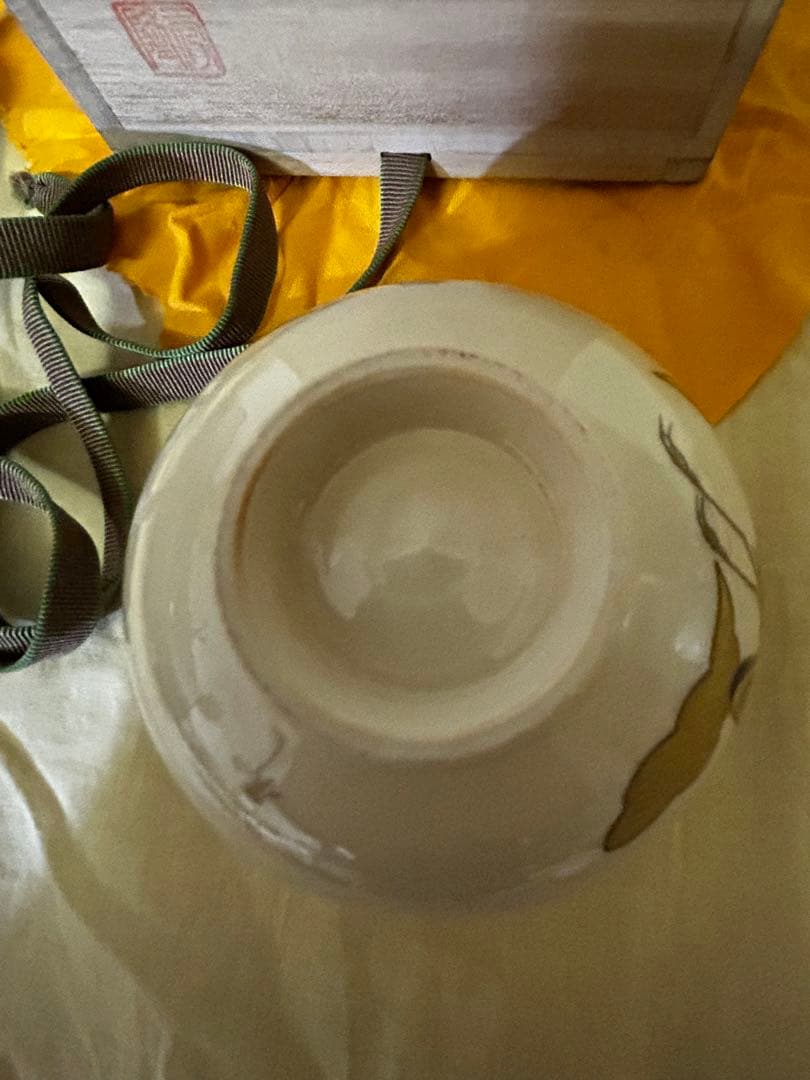 値下げ　薩摩焼 白薩摩 茶碗 鶴 秀苑