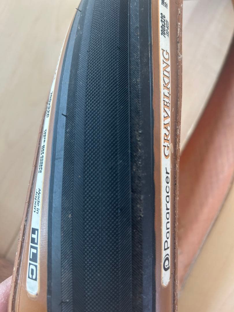 低走行品】PANARACER GRAVELKING TLC 32C 2本セット