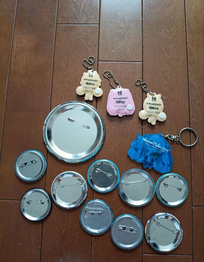 初音ミク フィギュア バッジ ポストカード セット