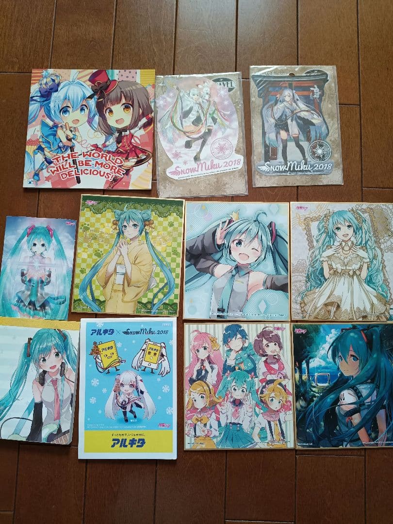 初音ミク フィギュア バッジ ポストカード セット