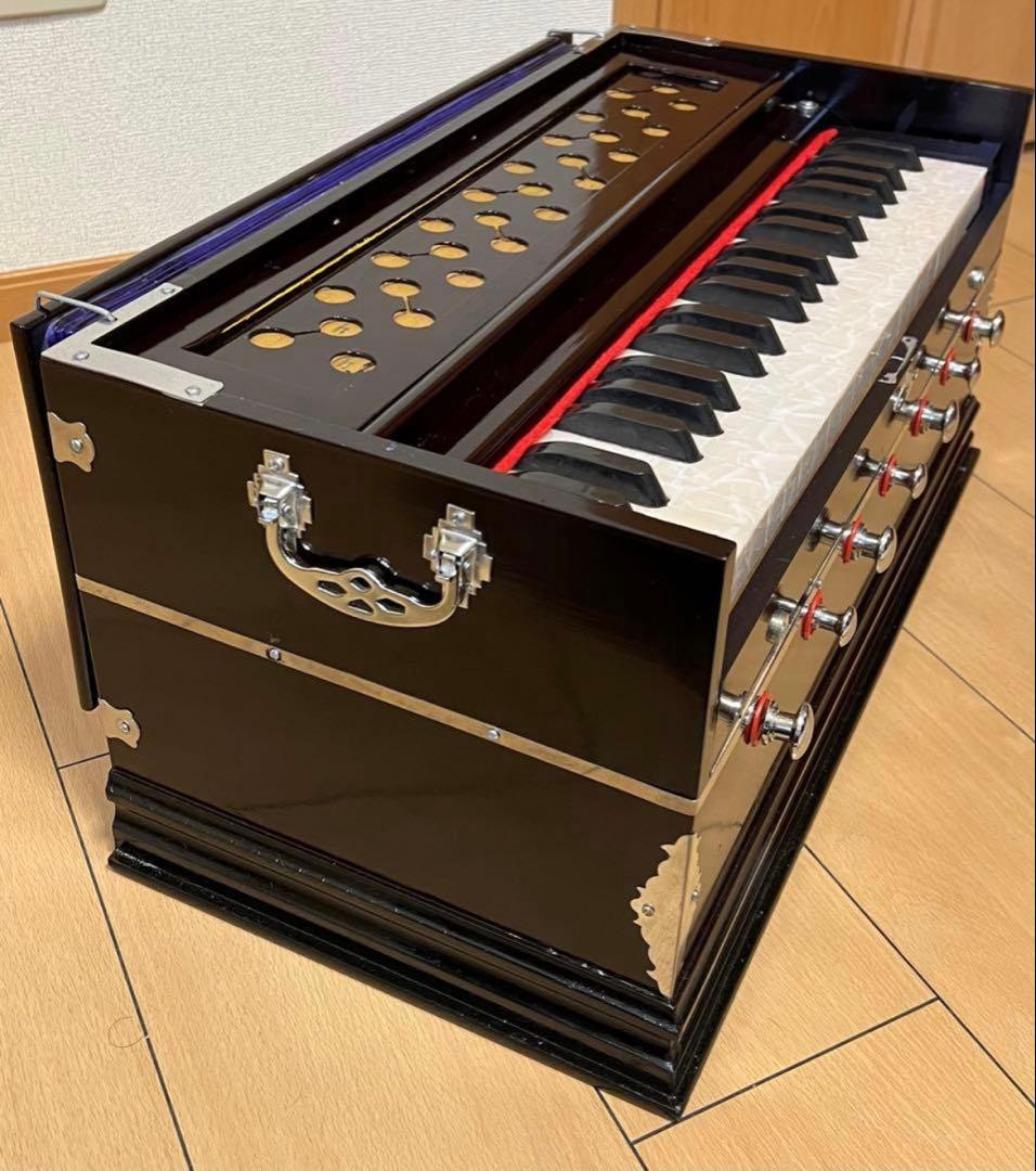 ハルモニウム harmonium