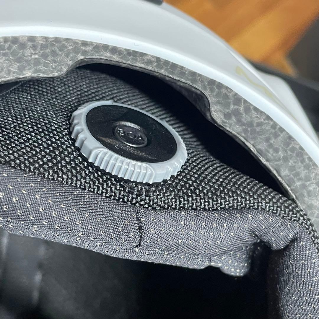 【新品・未使用】OAKLEY オークリー　Mサイズ　ヘルメット　MOD3