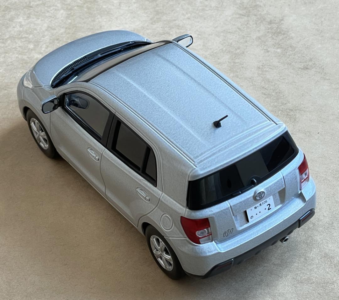 TOYOTA ist 1/24トヨタ公式製品　ミニカー