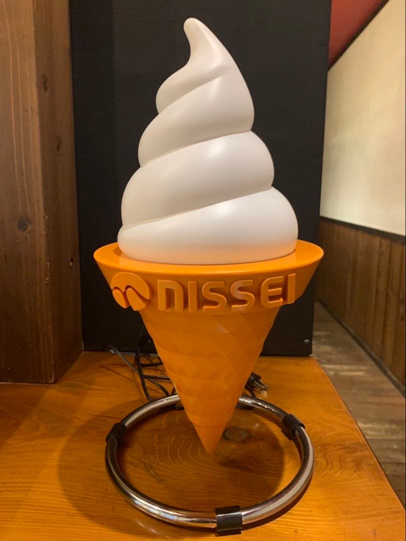 【ほぼ未使用】ニッセイ NISSEI ソフトクリームスタンド 照明 ランプ