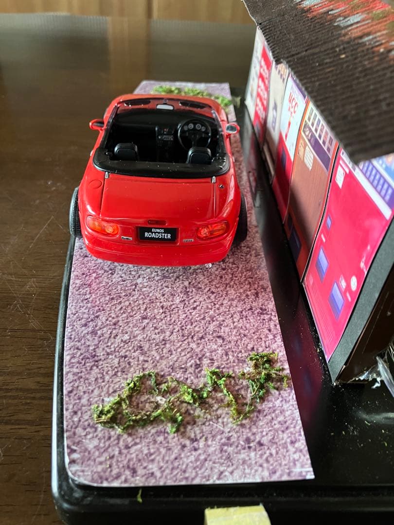 1/24マツダユーノスロードスター　ローダウンカスタムジオラマ 自動販売機照明付