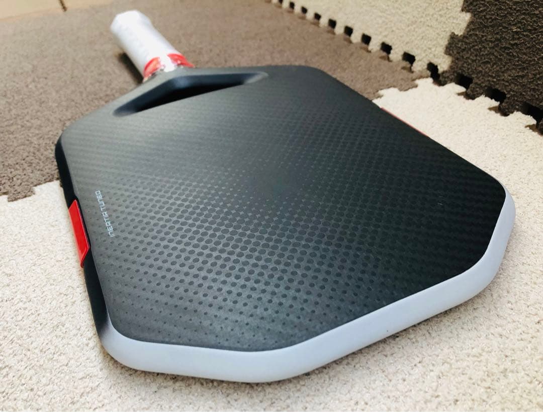 最新!! 第4世代 フォームコア テスラ プレイド ピックルボール パドル