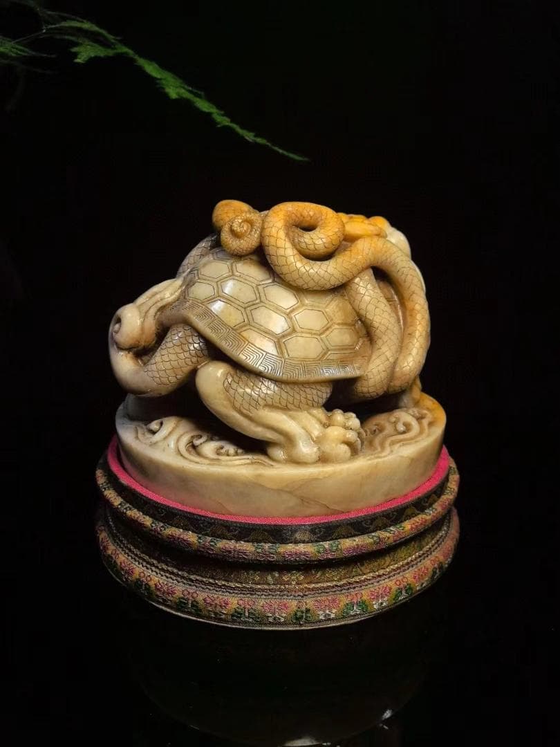 中国古美術・玄武神龟の印鑑・寿山銀田黄石・置物・純手彫り・風水開運・案頭・文房具