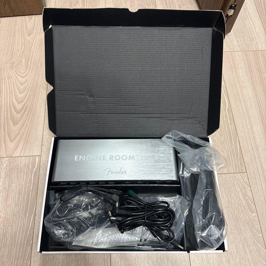 Fender ENGINE ROOM LVL 8 電源供給装置　パワーサプライ