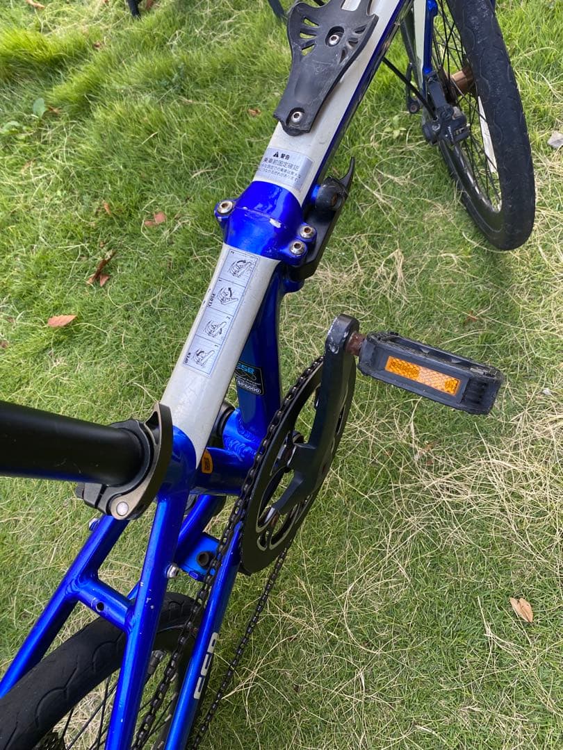 折りたたみ自転車 青と黒 アルミフレーム