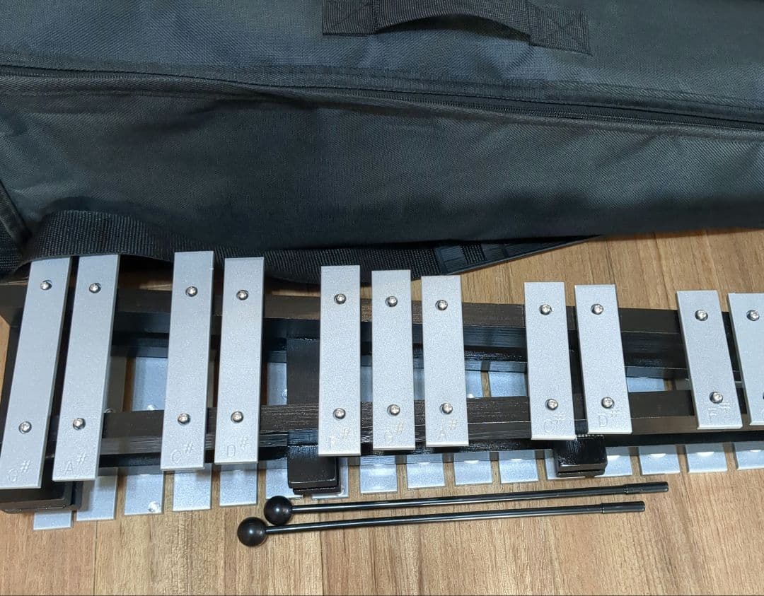 【美品】鉄琴 グロッケン30鍵盤　折りたたみ　卓上　マレット2本　収納ケース付き