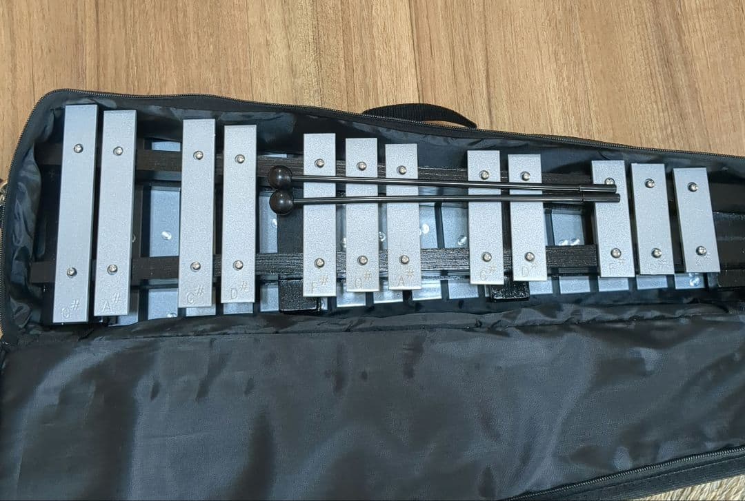 【美品】鉄琴 グロッケン30鍵盤　折りたたみ　卓上　マレット2本　収納ケース付き