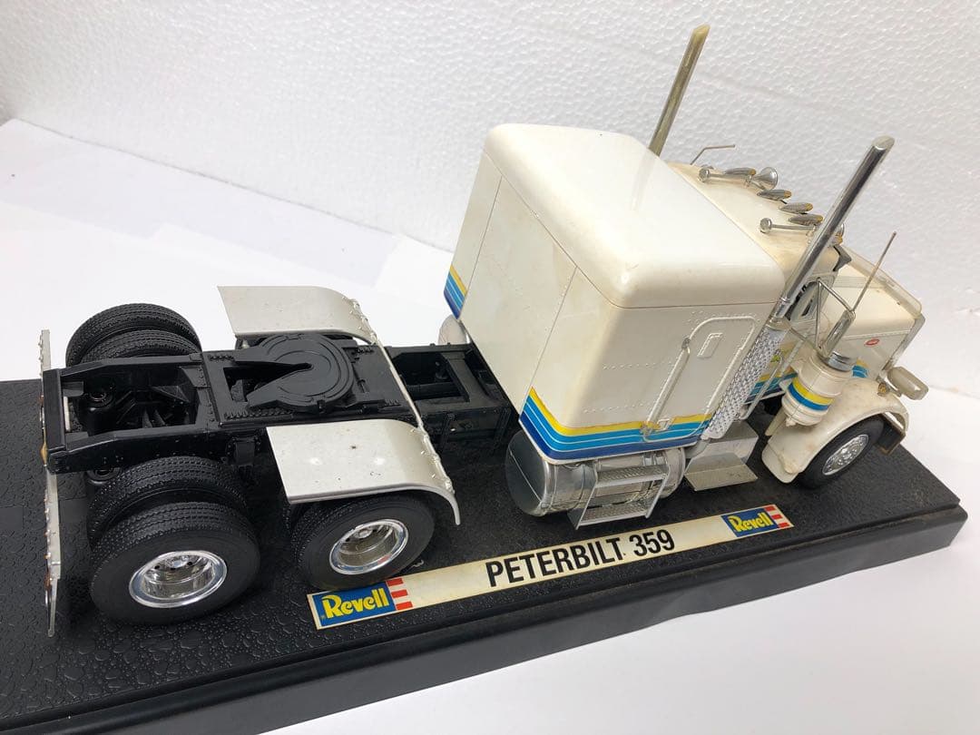 Revell PETERBILT 359 1/24 トラック トレーラーヘッド