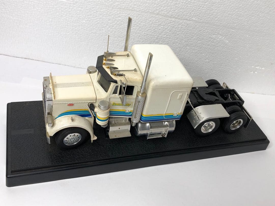 Revell PETERBILT 359 1/24 トラック トレーラーヘッド