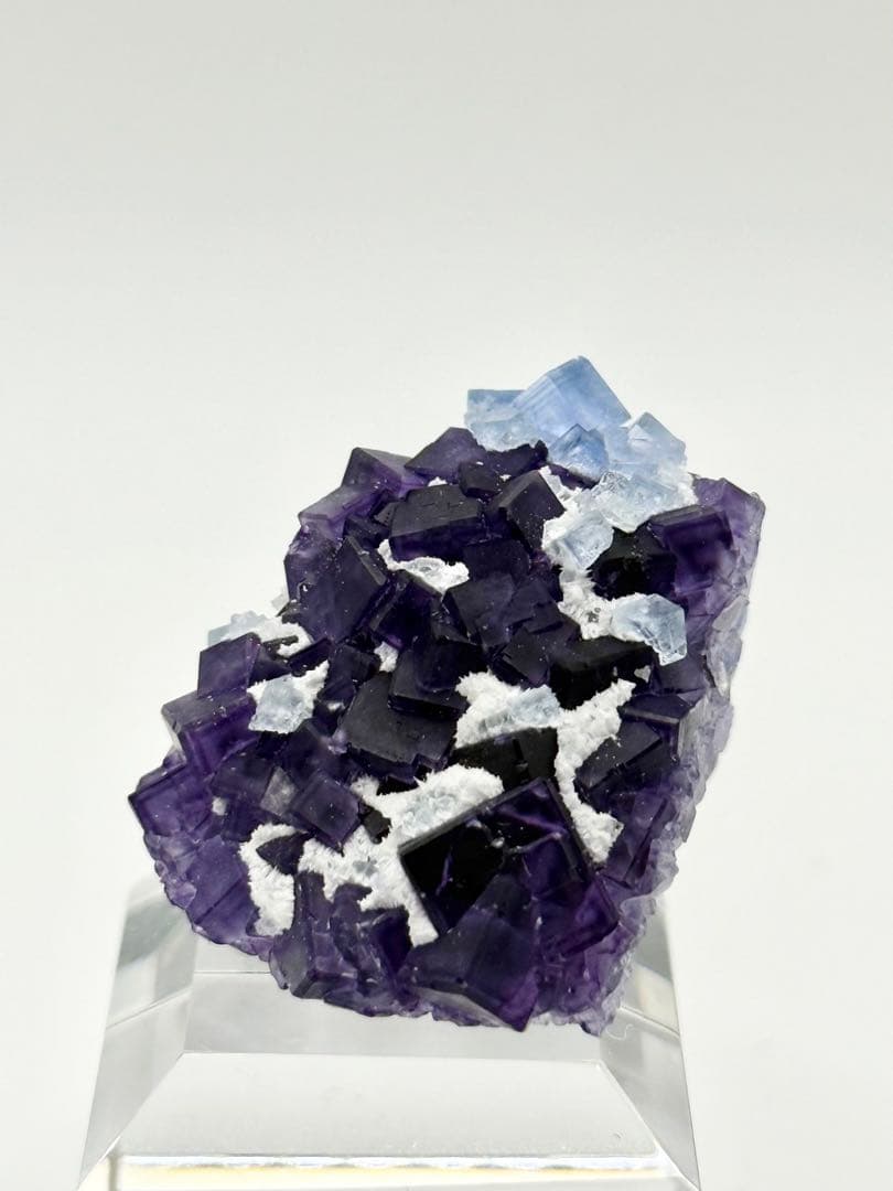 パープル　ブルーフローライト　浙江省産　蛍石　原石　鉱物標本　天然石