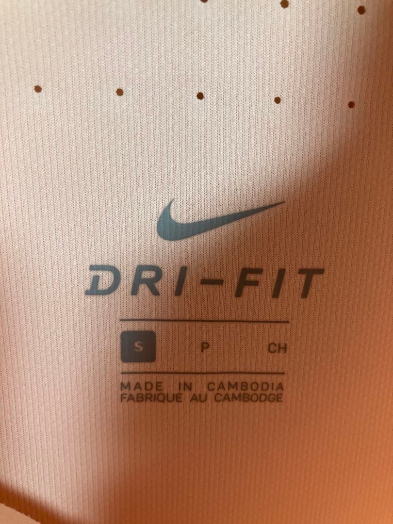 未使用　ナイキ　フェデラーモデル　海外Sサイズ