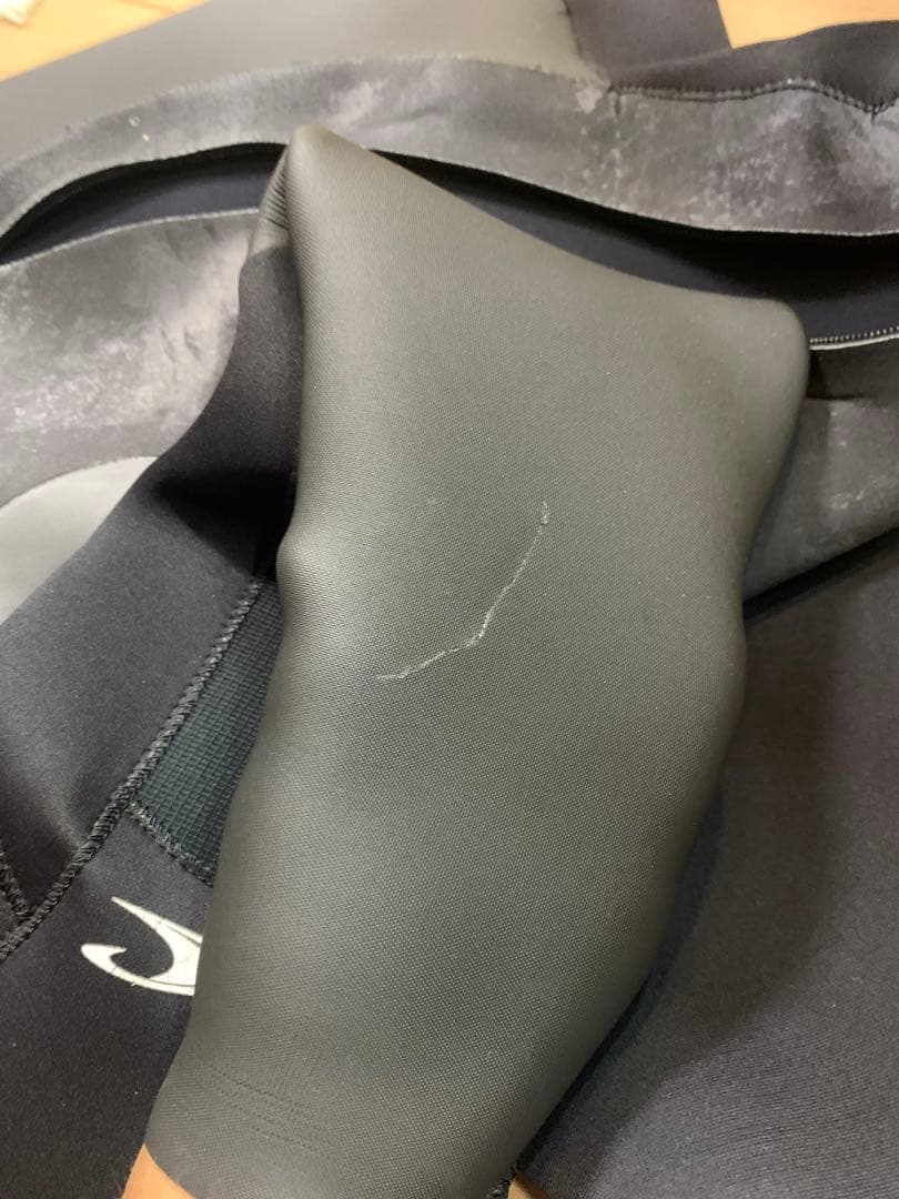 O'NEILL オニール セミドライ　チェストジップ　Lサイズ