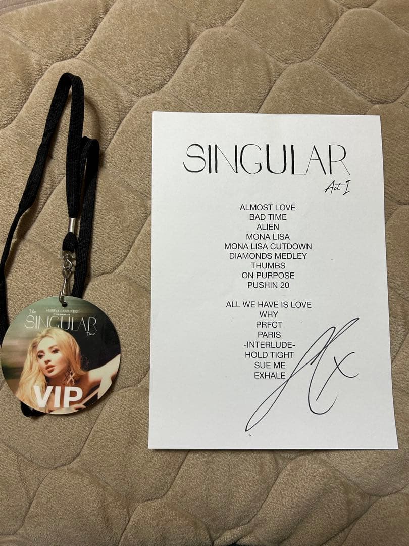 ラスト1点！ Sabrina Carpenter 直筆サイン ラミネートのセット