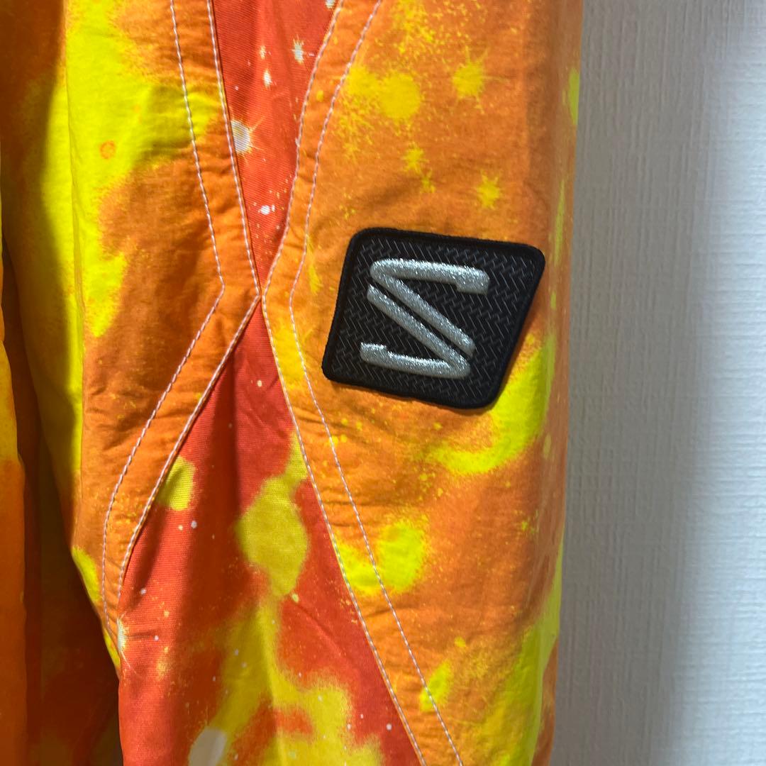 希少カラー　SALOMON 男女　ボードウェア　スキーウェア　サロモン