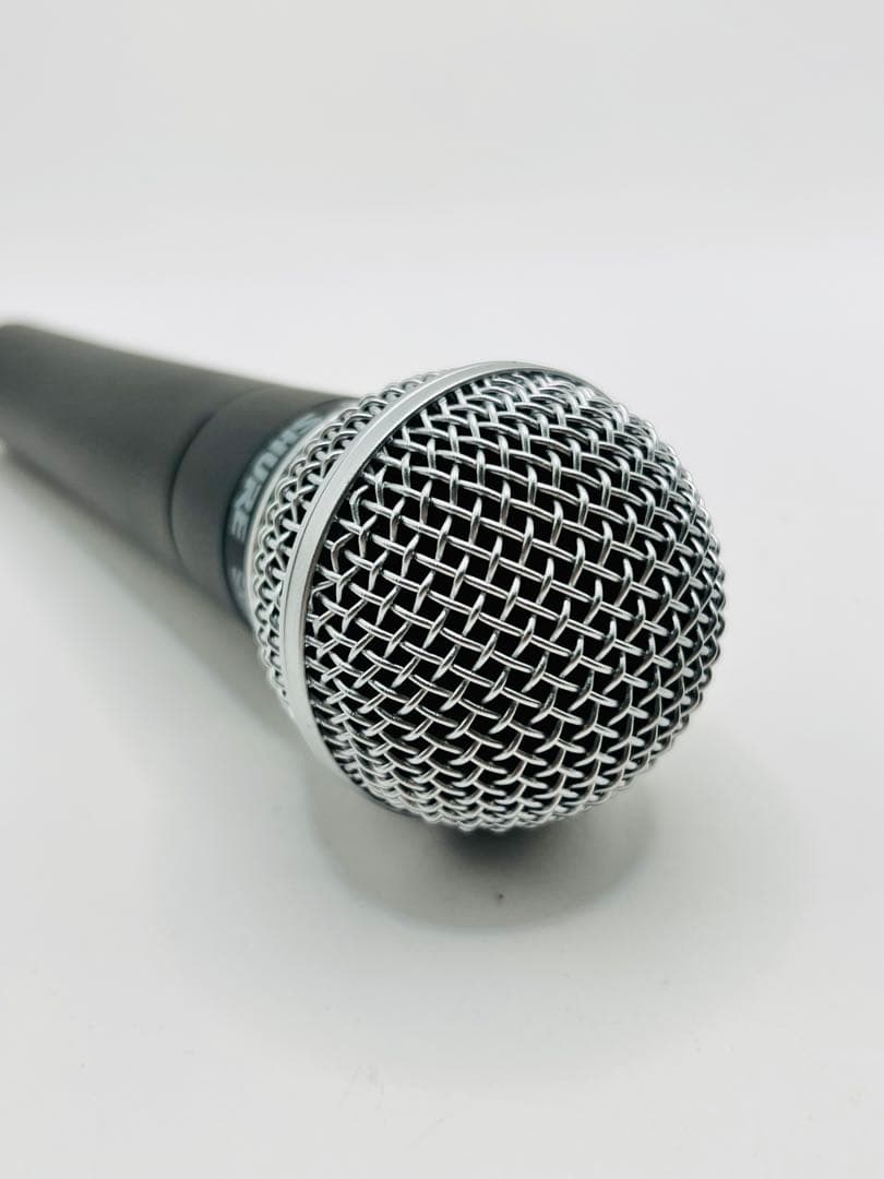 美品　ダイナミックマイク SHURE SM58