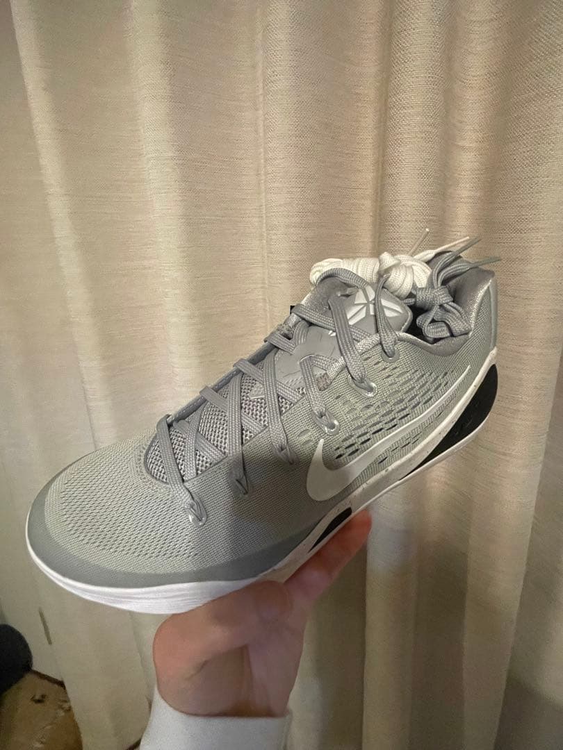 Nike Kobe 9 グレー