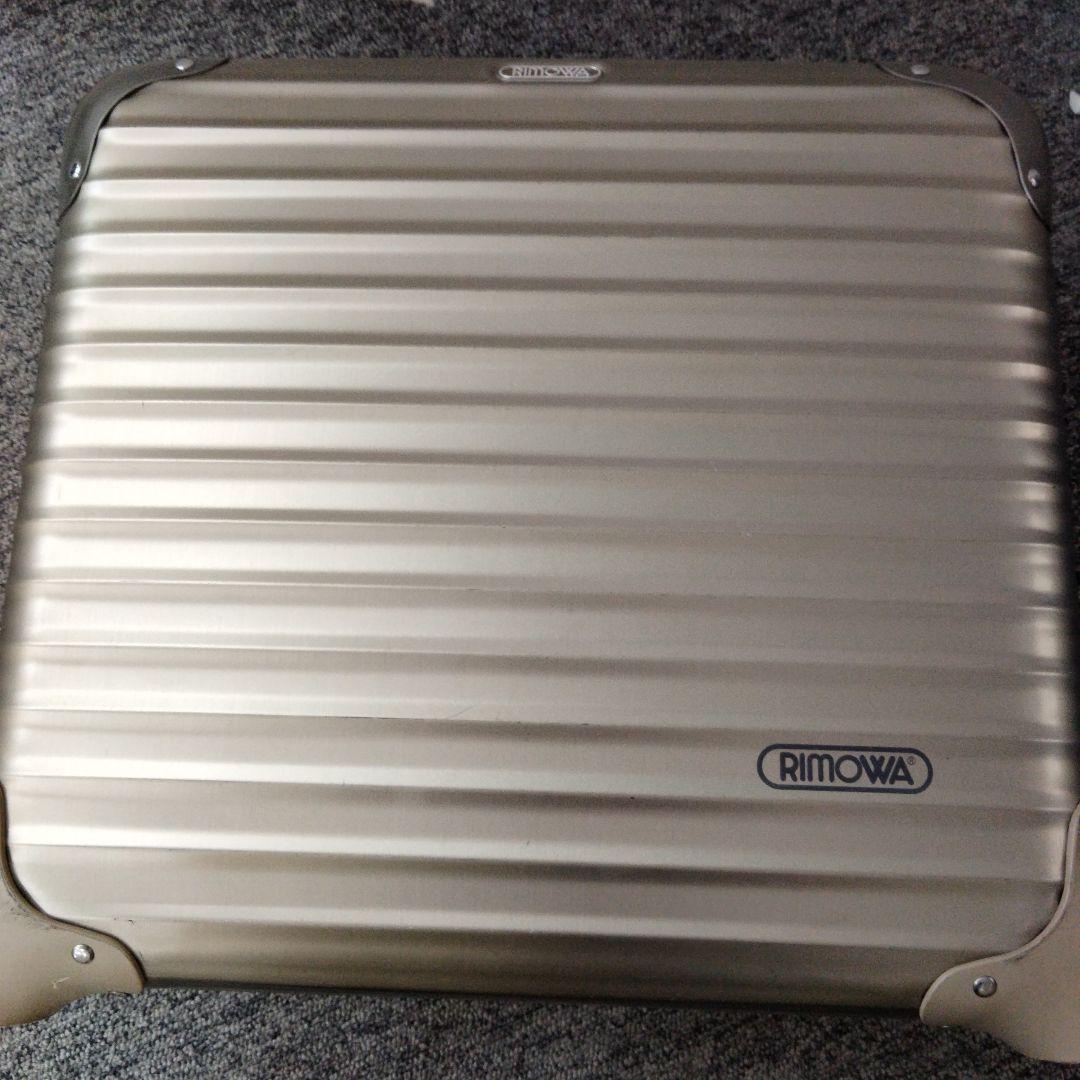RIMOWA TOPAS TITANIUM　ビジネストロリー２輪