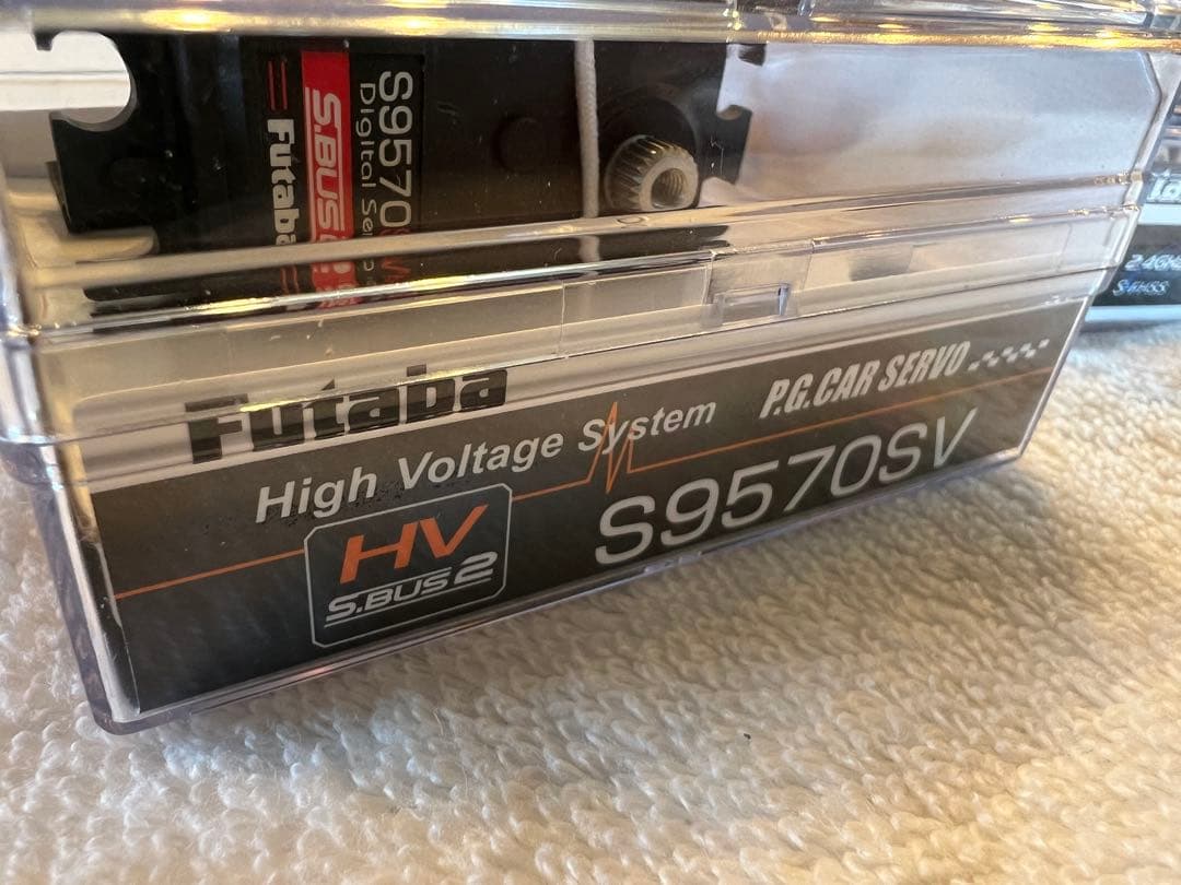 Futaba S9570SVサーボ&R202GF受信機セット