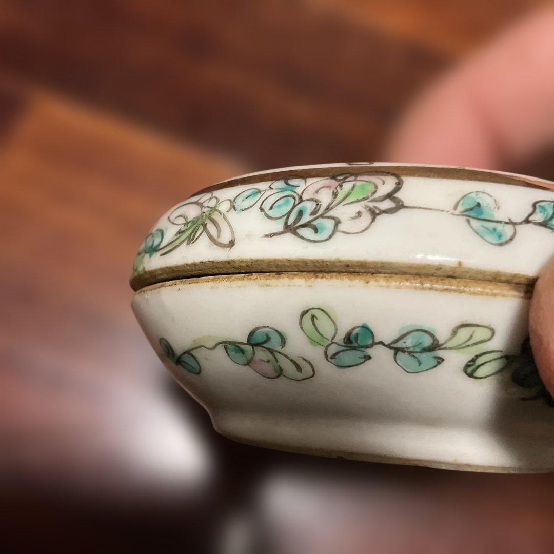 中国,同治時代の陶器容器 麒麟送子図