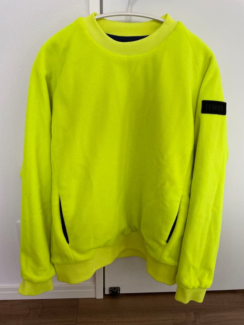 TFW49 リバーシブル プルオーバー