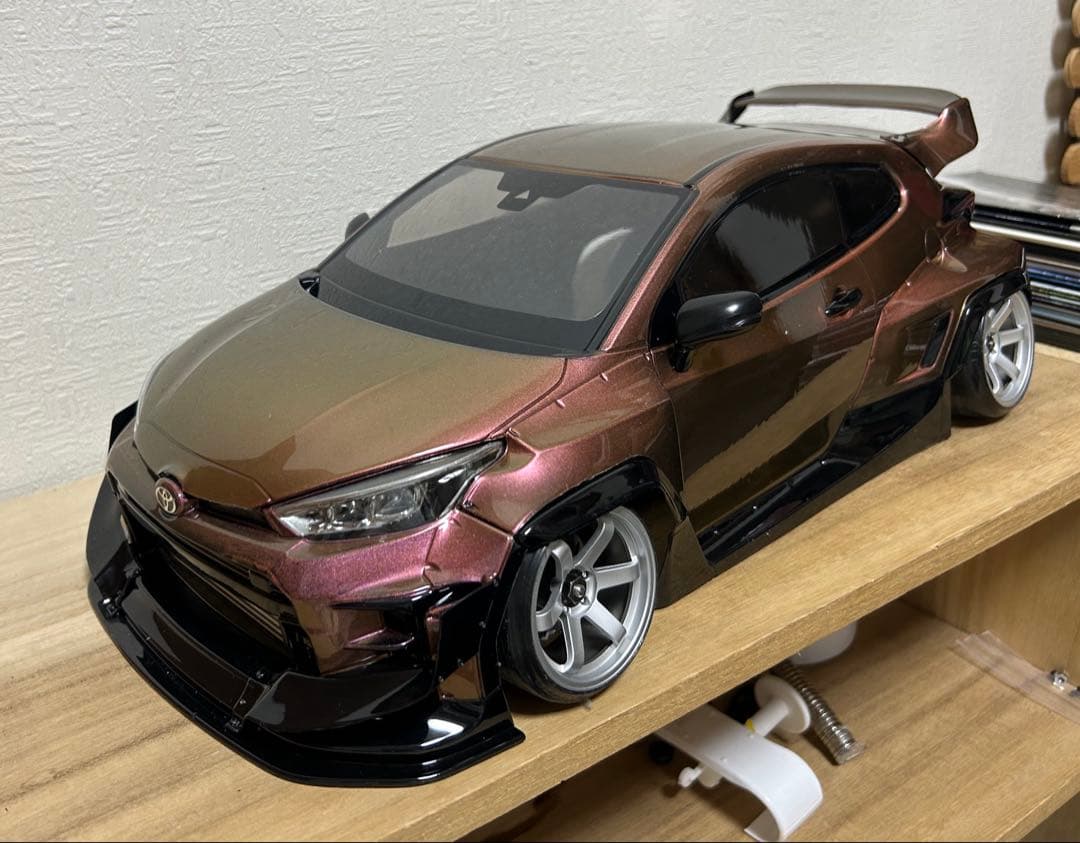 banana ADDICTION ラジコンボディ PANDEM　GRヤリス