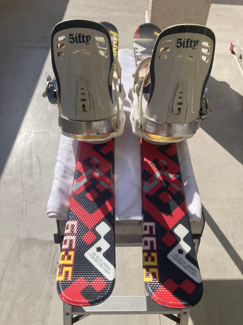 ショートスキー(ファン)スノーボード　ブーツ用SALOMON×DRAKE赤黒黄