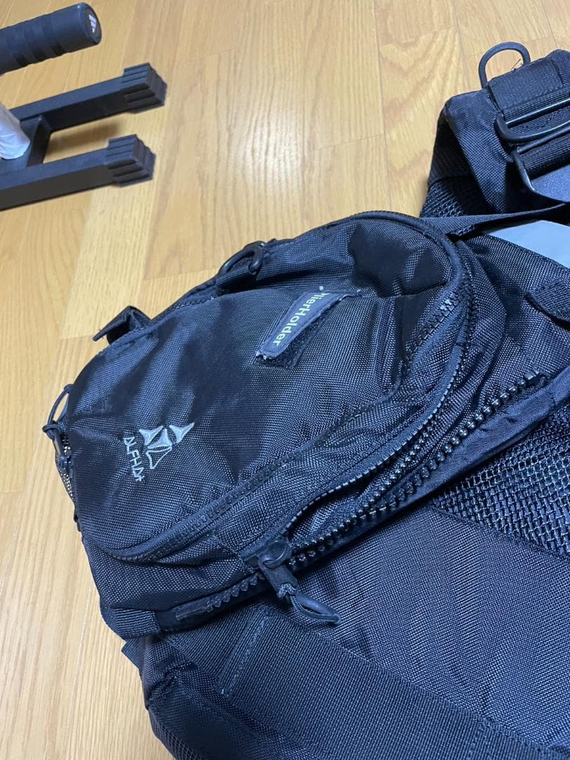 Rearth（リアス）ALPHA ブラックライフジャケット