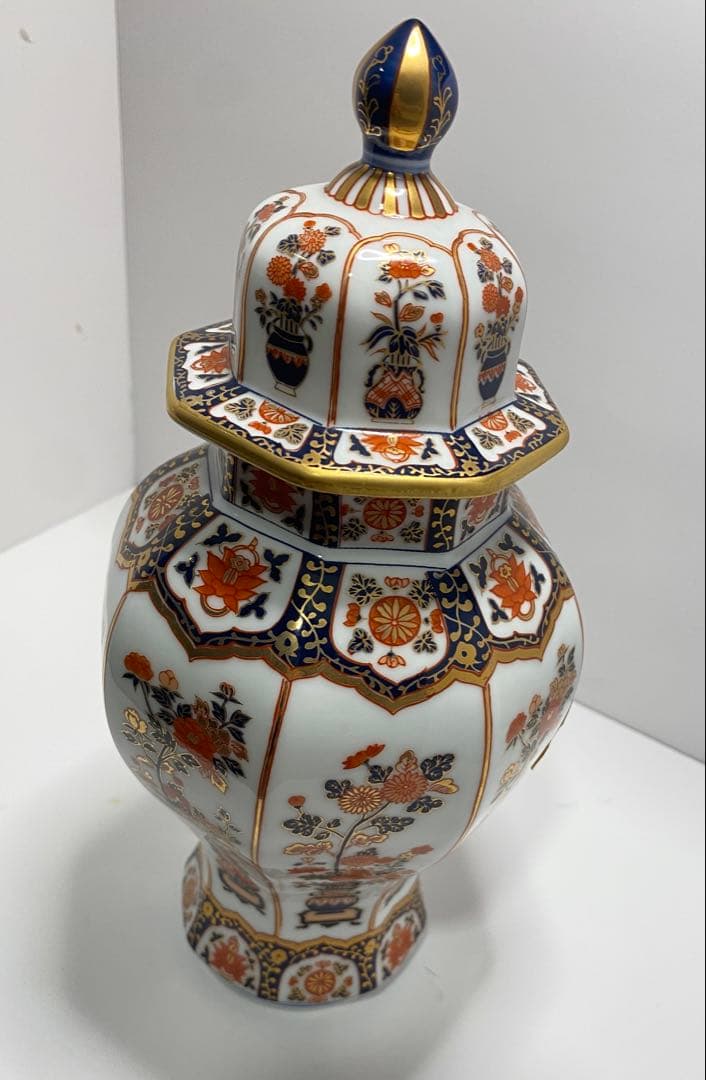 【 未開封 】 古伊万里文様 花籠ボトル ニッカウヰスキー スペシャルエイジ