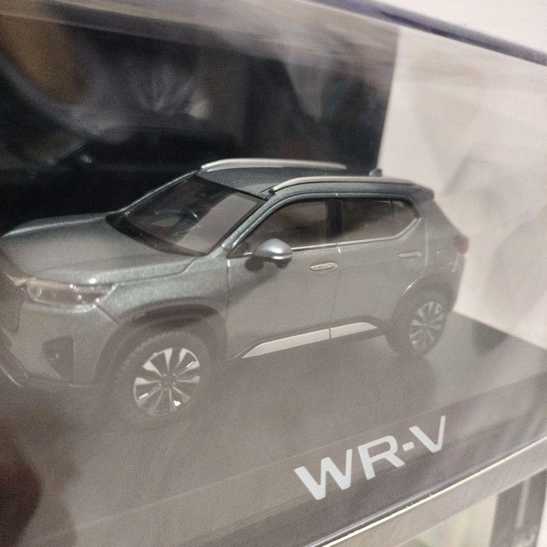 ホンダ WR-V　新品模型　 1/64スケールモデル メティオロイドグレー