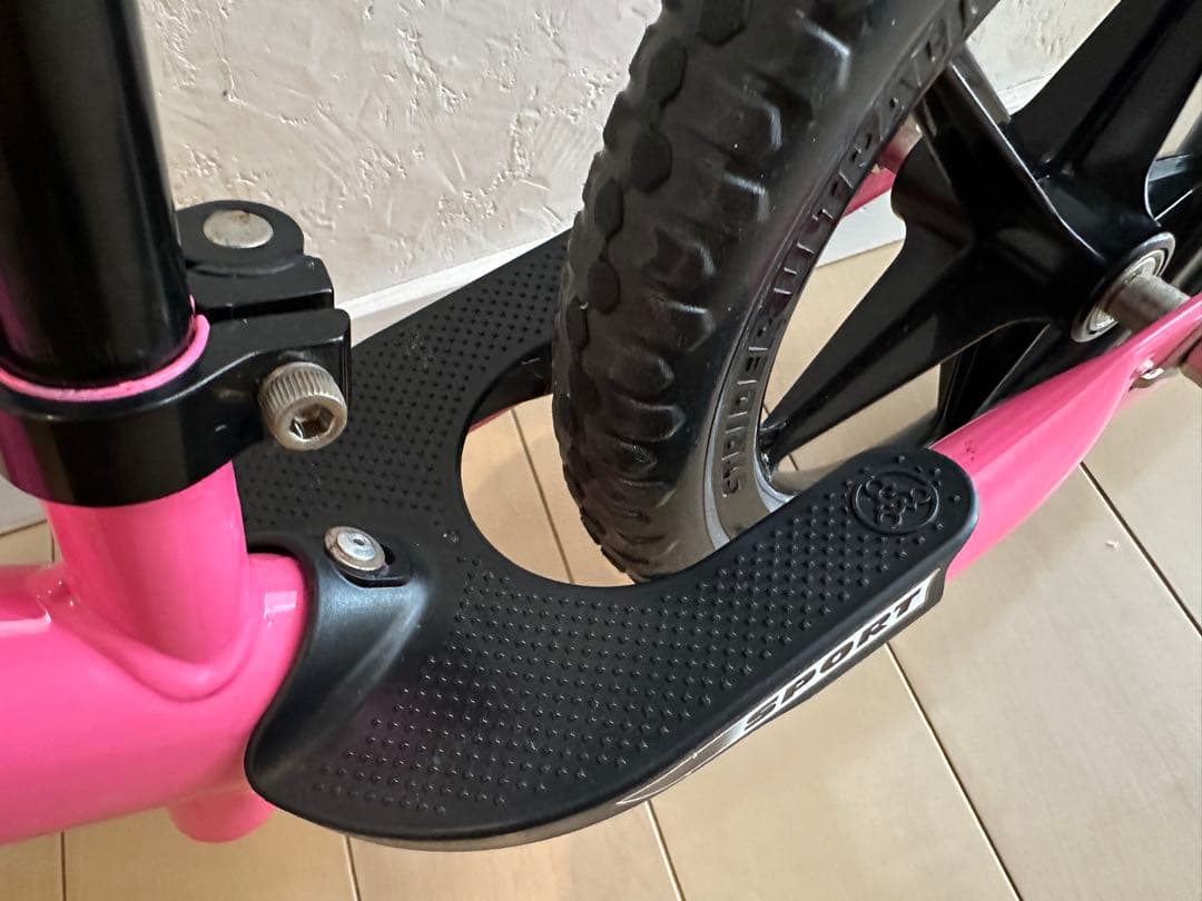 【人気色】STRIDER ストライダー スポーツモデル 12インチ ピンク