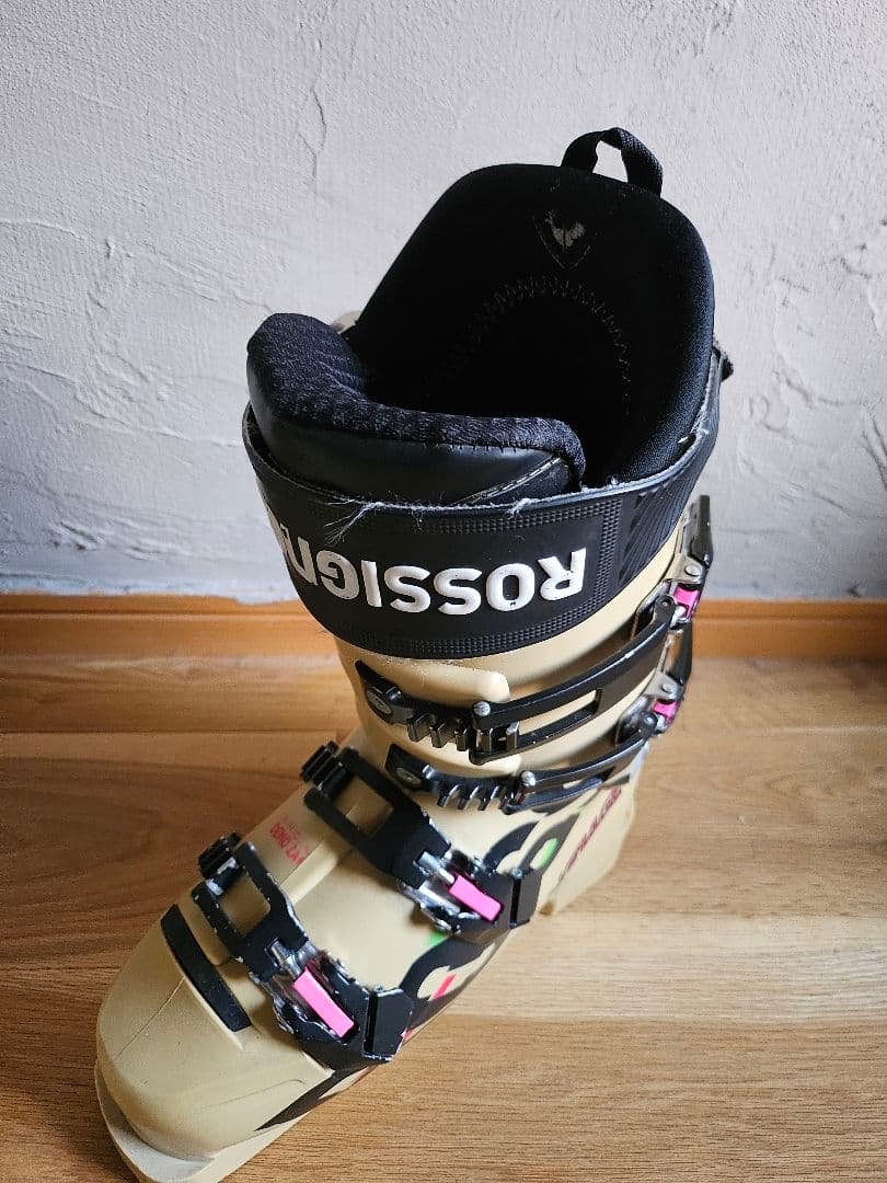 ROSSIGNOL　スキーブーツ　SUPER VIRAGE ZA+