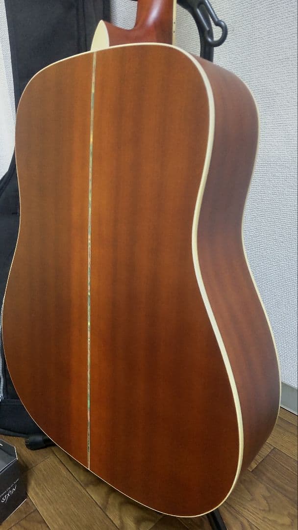 ギグバッグ付きアコースティックギター♪