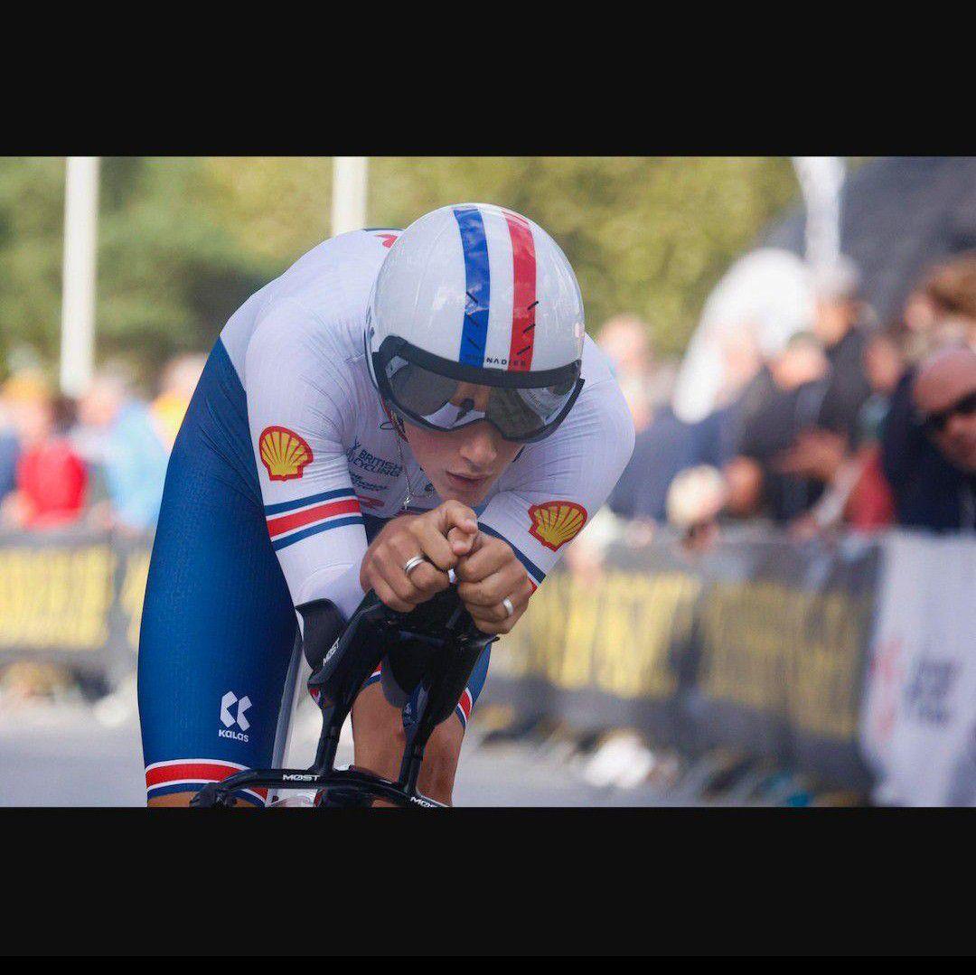 支給品　スキンスーツ　イギリス代表　ナショナルチーム　ワンピース　長袖　S