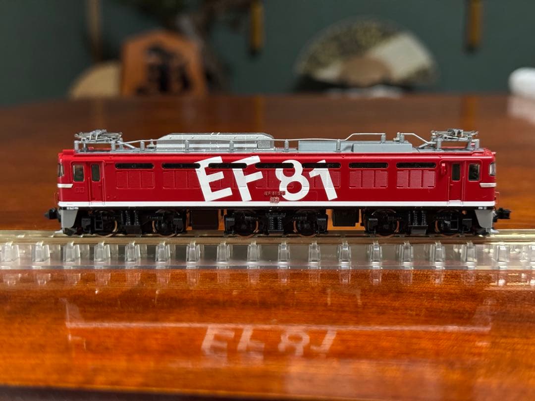 TOMIX 9172 EF81 95号機・レインボー塗装B