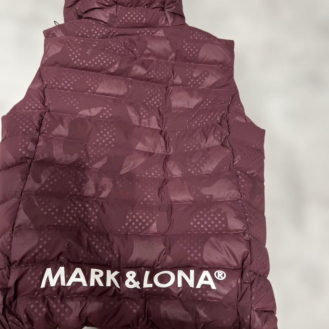 マークアンドロナゴルフ　ダウンベスト46